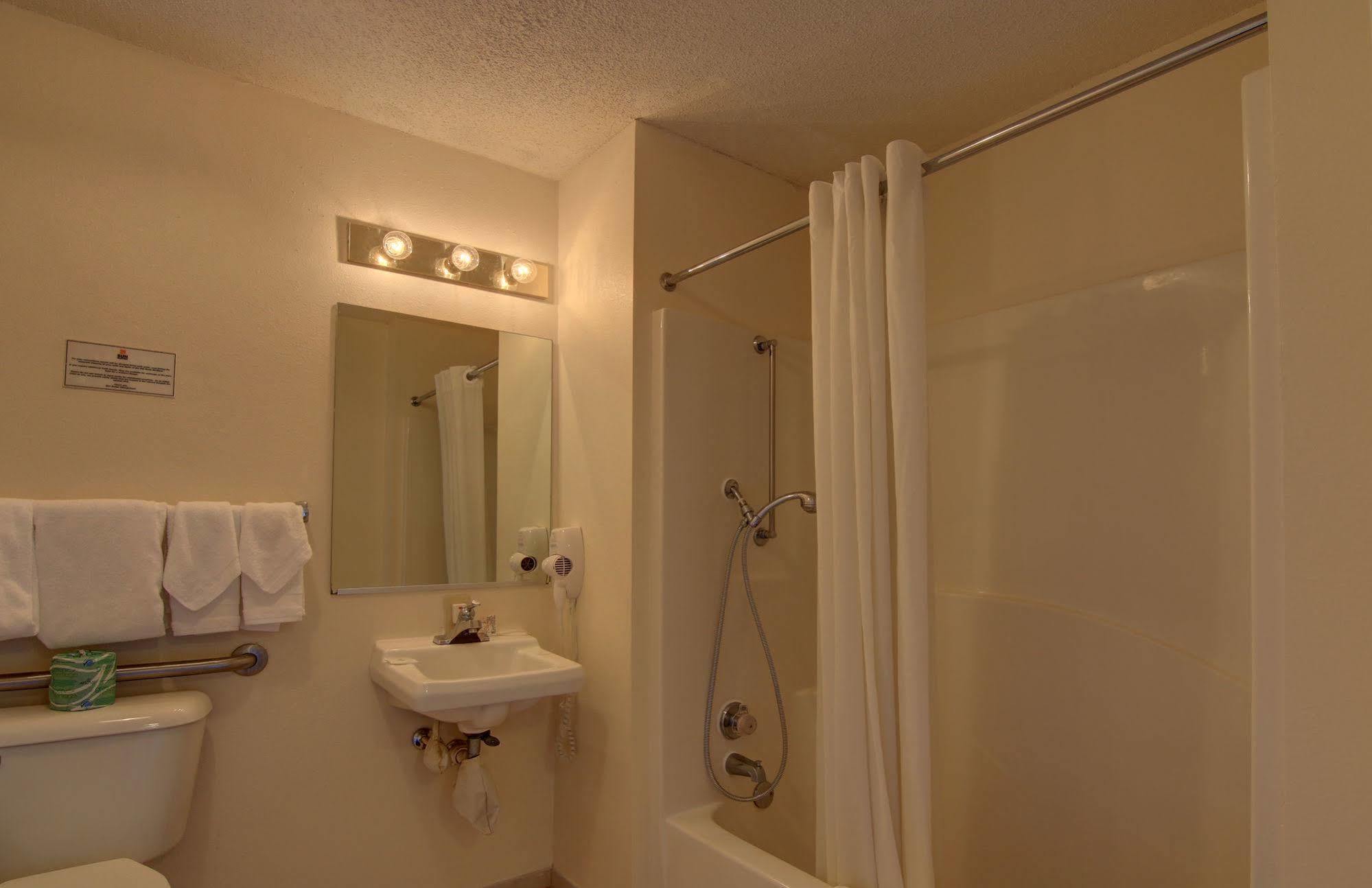 Intown Suites Extended Stay Atlanta Ga - Duluth Zewnętrze zdjęcie