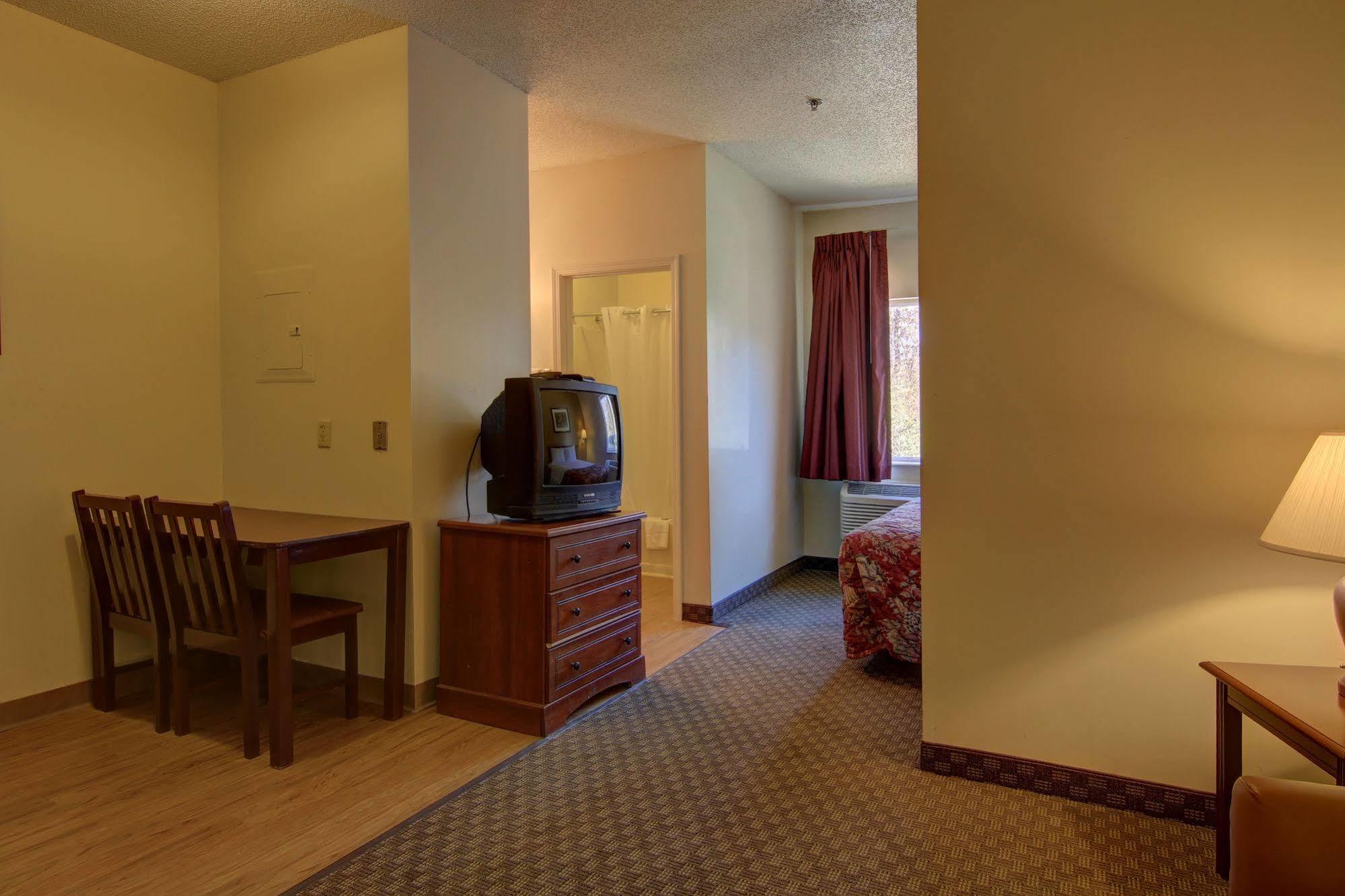 Intown Suites Extended Stay Atlanta Ga - Duluth Zewnętrze zdjęcie